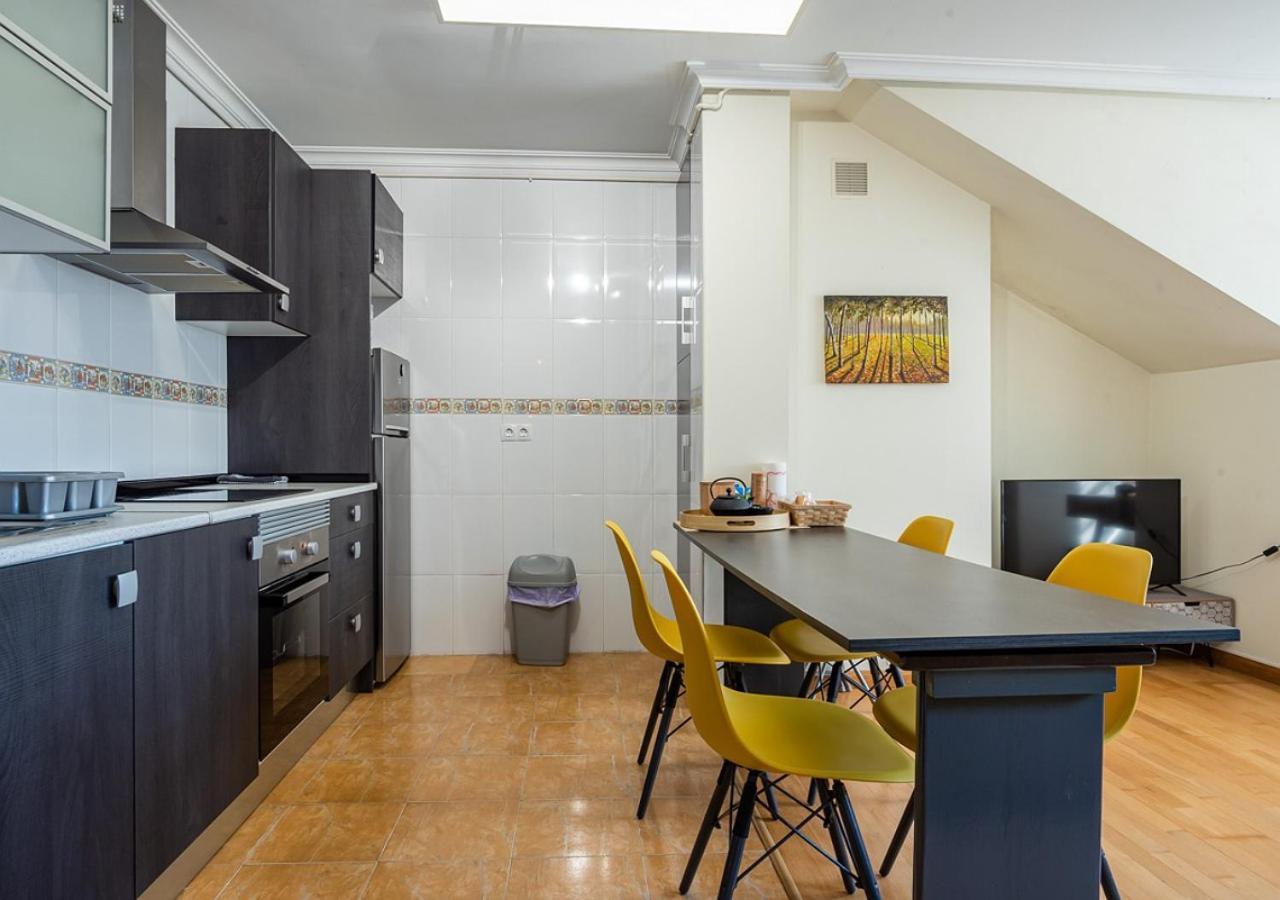 Apartamento Irene Centrico Con Wifi Y Parking Coche Tamano Medio Cangas de Onís Exterior photo